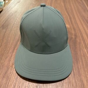 Ten Thousand Hybrid Hat
